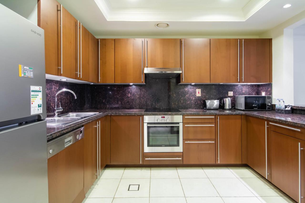 Bespoke Holiday Homes - Palm Jumeirah- 1 Bedroom Fairmont North Residence Дубай Екстериор снимка
