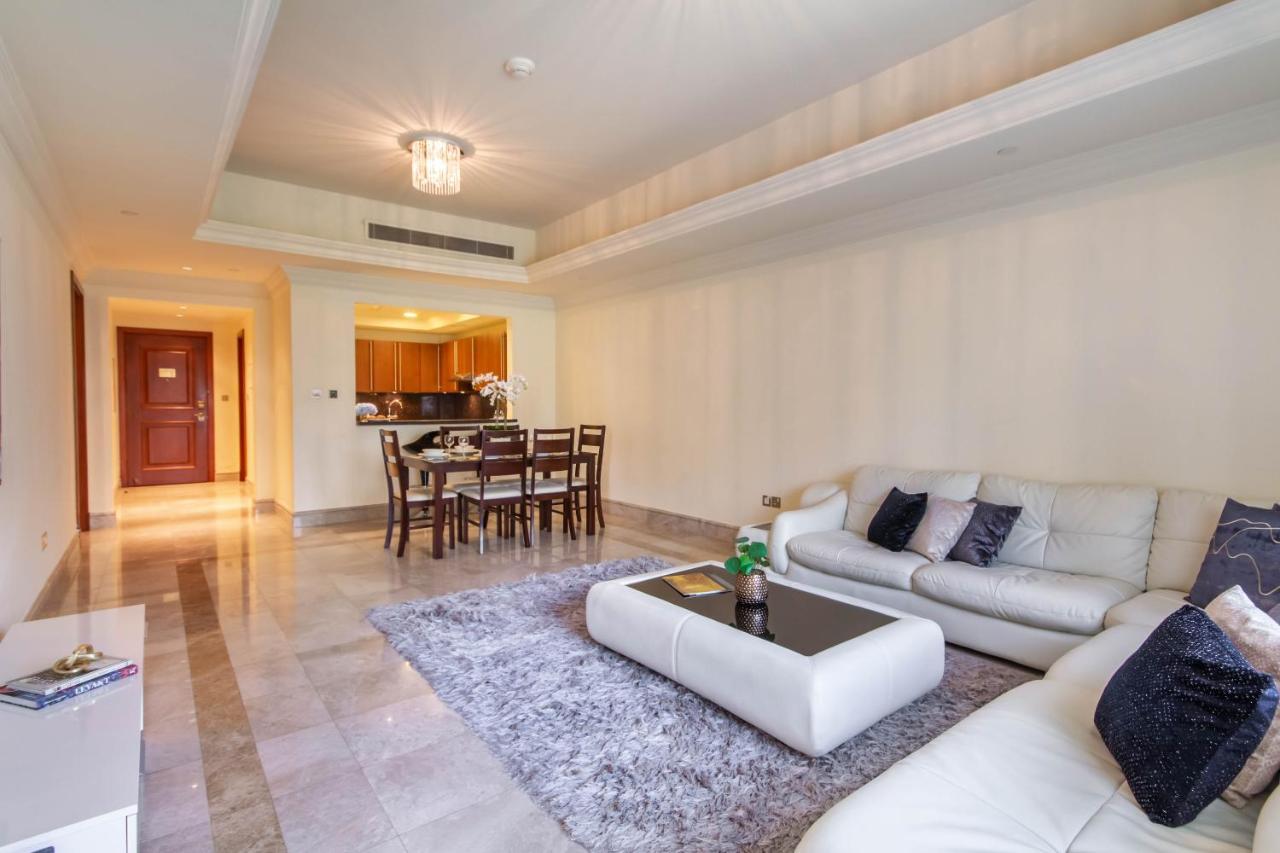 Bespoke Holiday Homes - Palm Jumeirah- 1 Bedroom Fairmont North Residence Дубай Екстериор снимка