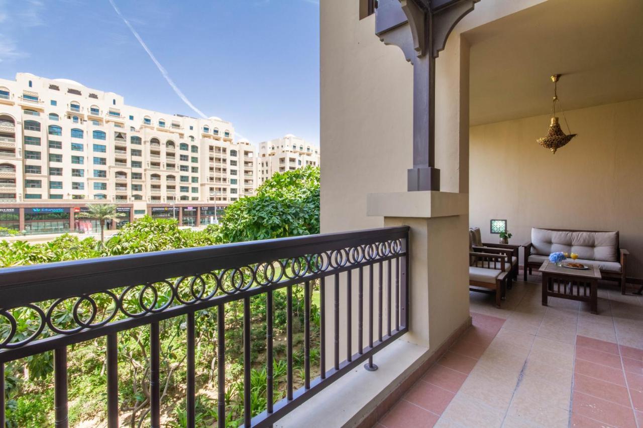 Bespoke Holiday Homes - Palm Jumeirah- 1 Bedroom Fairmont North Residence Дубай Екстериор снимка