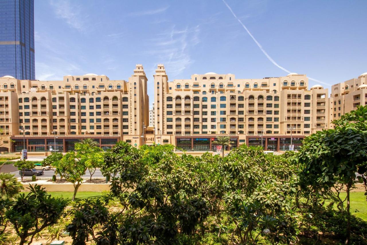Bespoke Holiday Homes - Palm Jumeirah- 1 Bedroom Fairmont North Residence Дубай Екстериор снимка