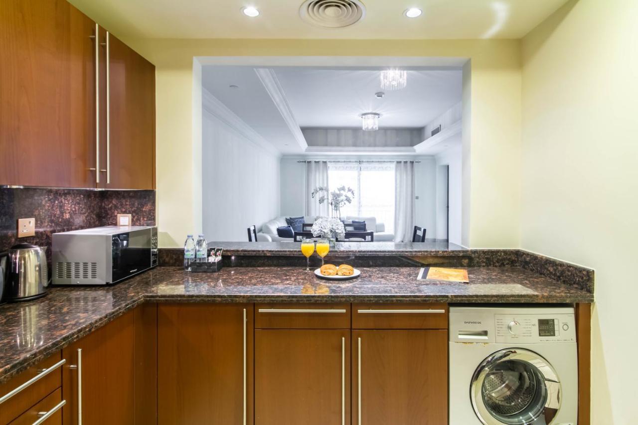 Bespoke Holiday Homes - Palm Jumeirah- 1 Bedroom Fairmont North Residence Дубай Екстериор снимка