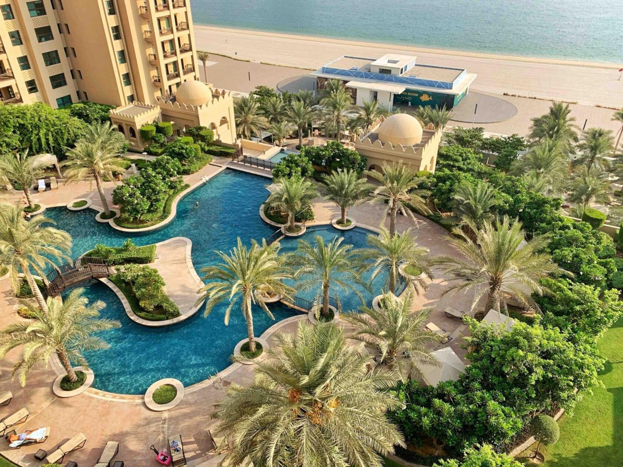 Bespoke Holiday Homes - Palm Jumeirah- 1 Bedroom Fairmont North Residence Дубай Екстериор снимка